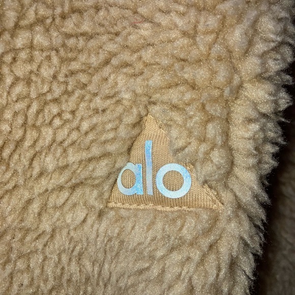 COPY - Alo Yoga Norte Faux Sherpa Coat Medium - Picture 5 of 8